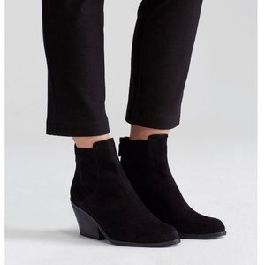 NEW Eileen Fisher Peer bootie black suede